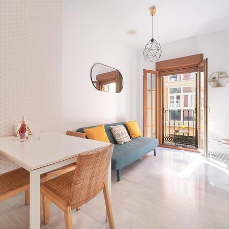 Apartamento En El Centro, Tranquilo Y Luminoso Малага Екстериор снимка