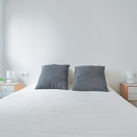 Apartamento En El Centro, Tranquilo Y Luminoso Малага Екстериор снимка