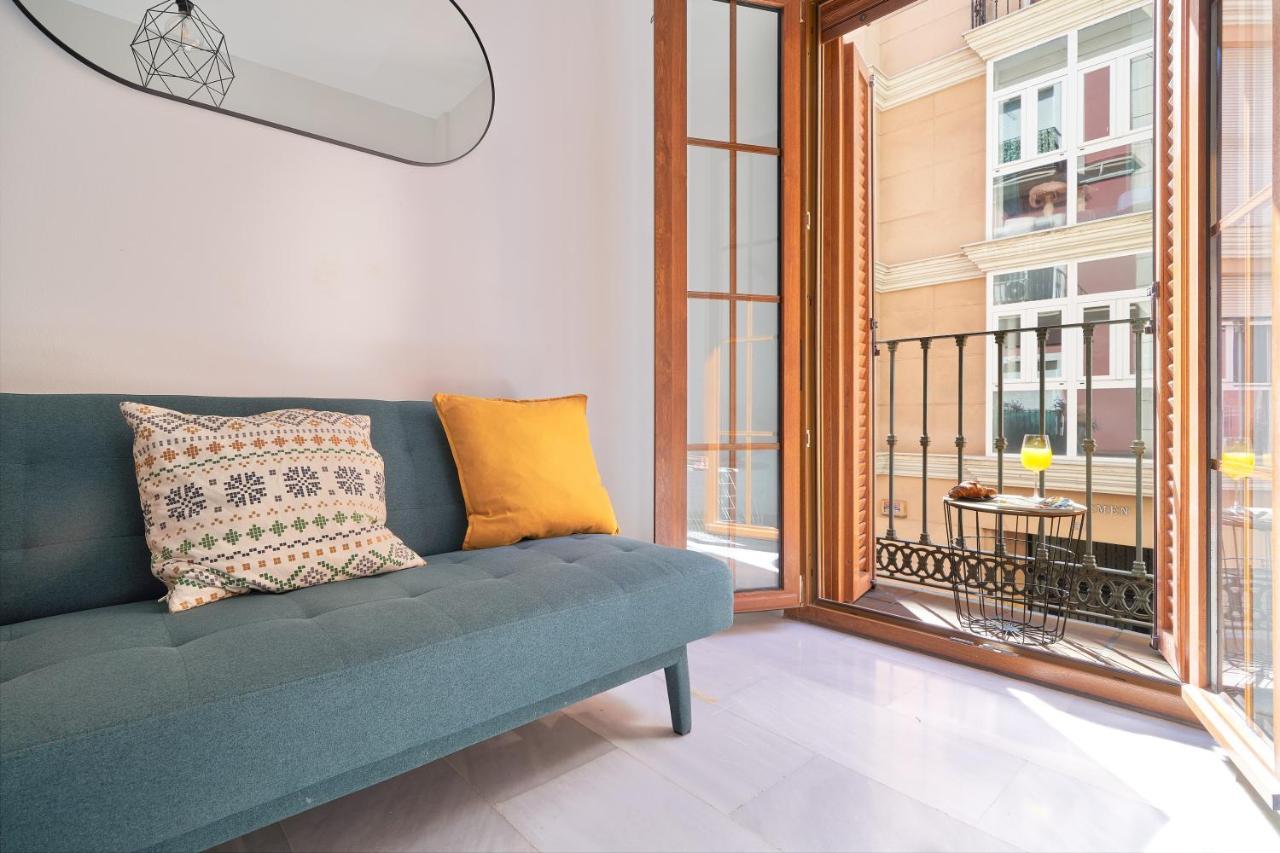 Apartamento En El Centro, Tranquilo Y Luminoso Малага Екстериор снимка