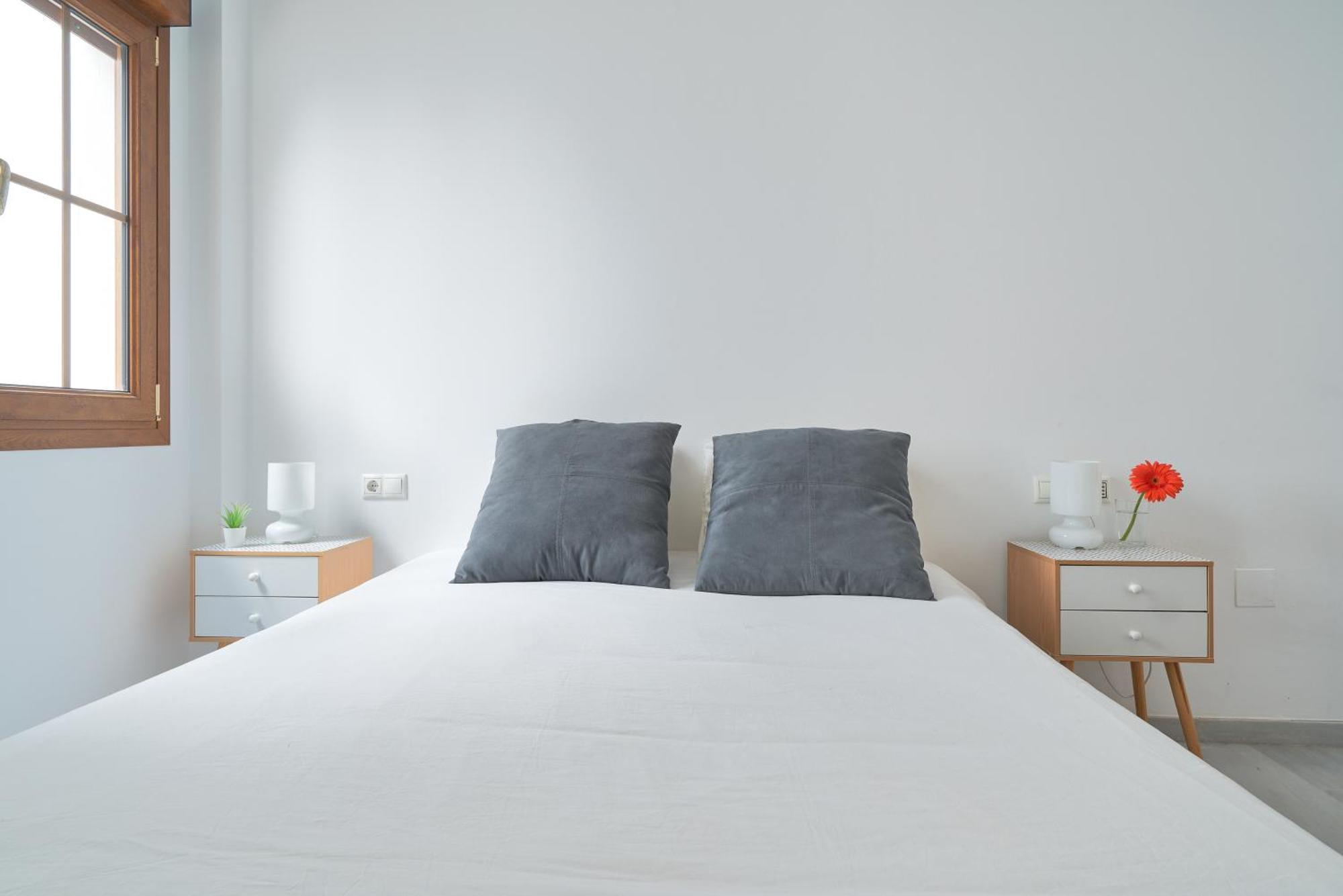 Apartamento En El Centro, Tranquilo Y Luminoso Малага Екстериор снимка